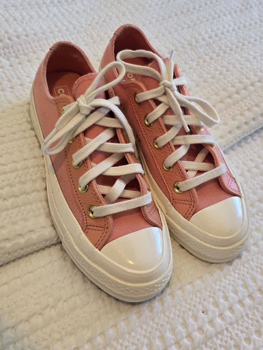 Converse Kids Low-Top Sneakers in Coral Pink with White Trim
